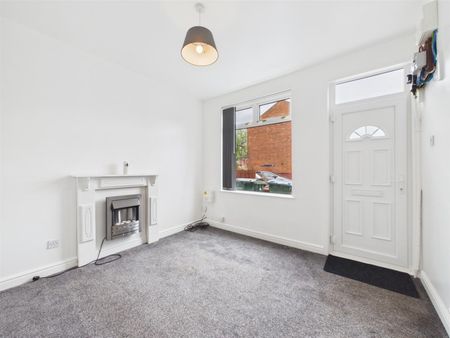 2 BED Terraced House To rent - Photo 2