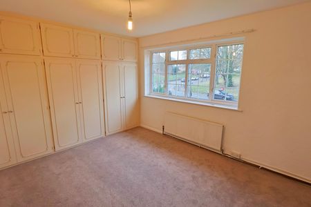 Birmingham Road, Coventry - 2 Bedroom First Floor Maisonette, Allesley Village - Photo 2