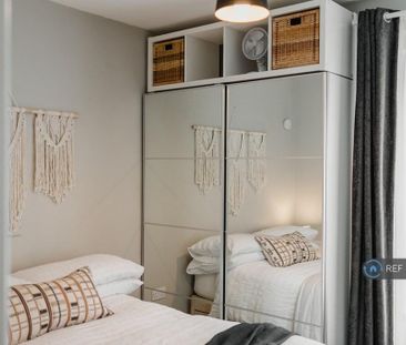 2 bedroom flat to rent - Photo 6