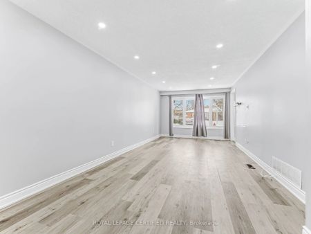 48 Davenport Crescent #Upper - Photo 5