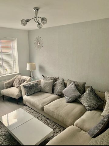 3 Bed Terraced House, Florin Lane, M6 - Photo 3