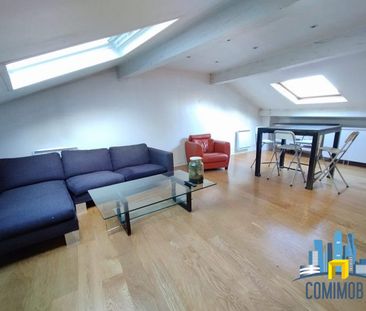 COURBEVOIE - 2 P MEUBLE SOUS COMBLES 36m² / 100m² au sol - Photo 1