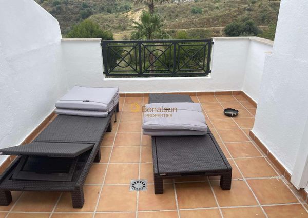 For rent for HALF SEASON from now until 30/06/2024 and from 15.09.24-30.6.25 Stunning semi-detached house in residential area in Benalmadena .