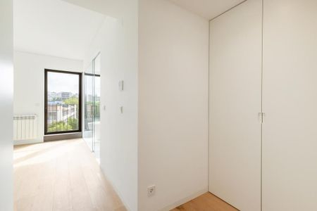 2 Bedroom Apartment, Lisboa - Photo 5