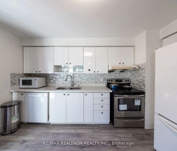 105 White Heather Boulevard #Main - Photo 6