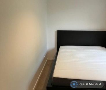 2 bedroom semi-detached house to rent - Photo 4