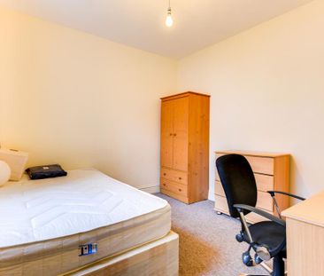 7 bedroom house to rent - Photo 4