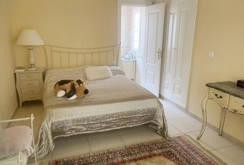 FOR RENT: SPACIOUS AND ELEGANT VILLA IN MORAIRA with 4 bedrooms for LONG TERM