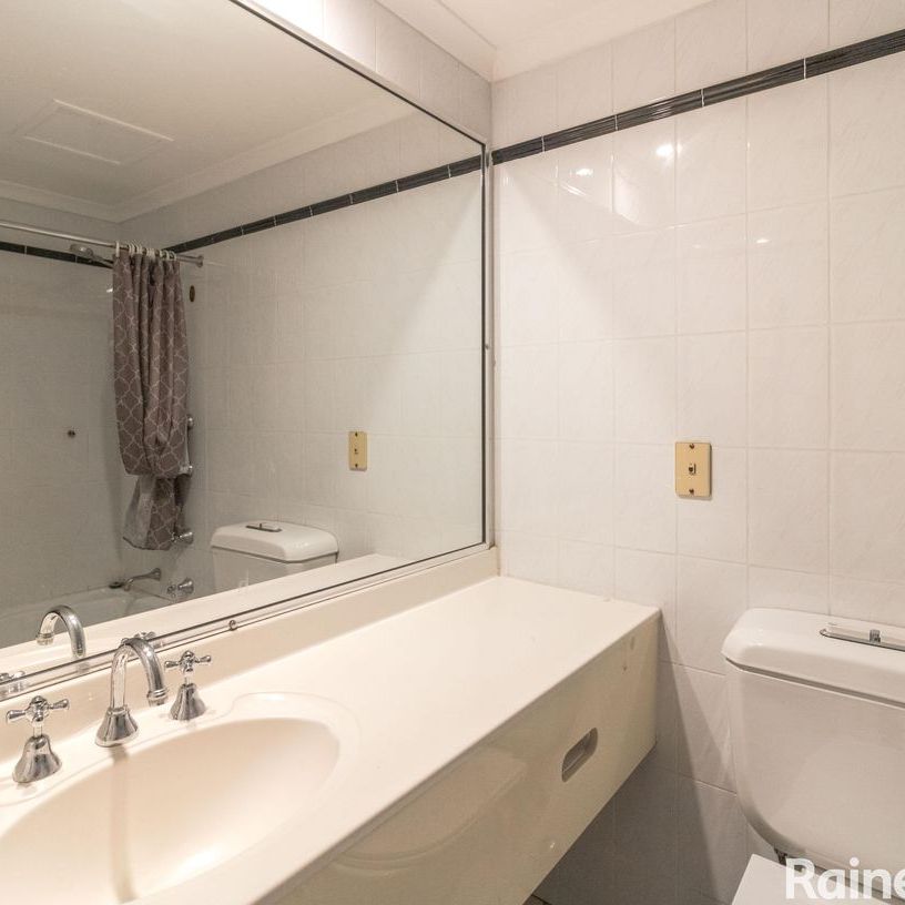 Ideally Located Studio- Ready To Move In!! - Photo 1