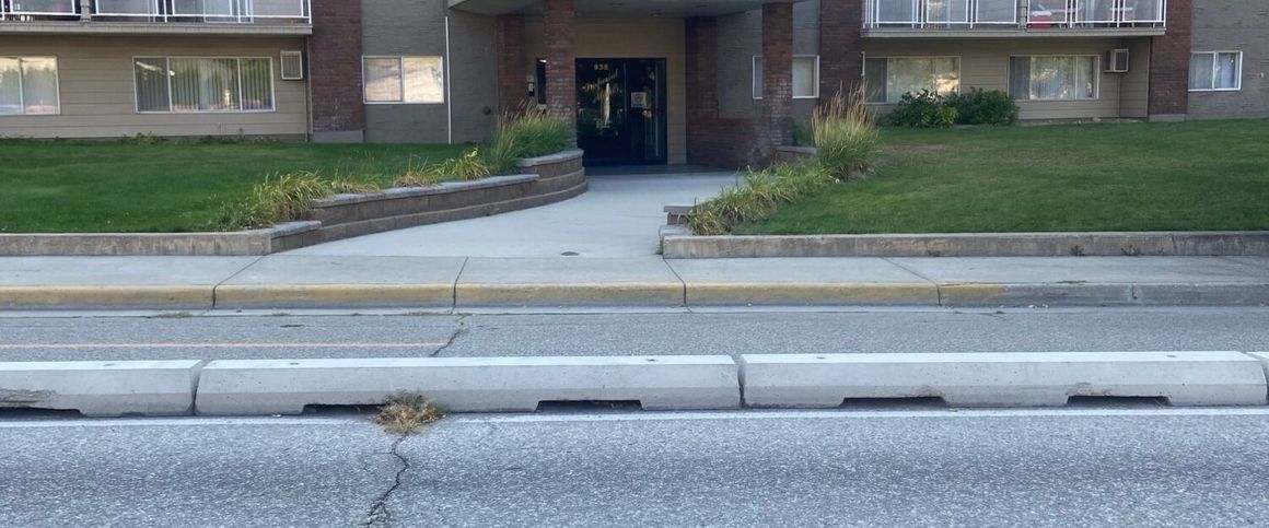 IMPERIAL 2 BDRM Suite in Penticton - Photo 1