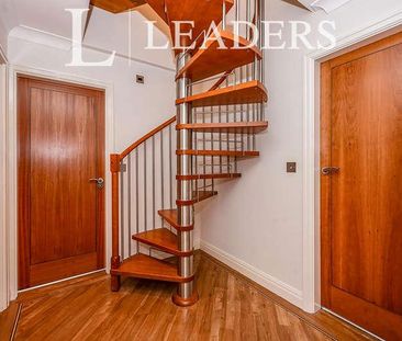 Wigan Rd, WN6 - Photo 2