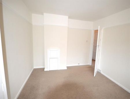 3 Bedroom Semi Detached To Let - Photo 2
