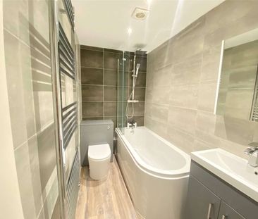 A modern apartment set in vibrant Chatham. - Photo 5