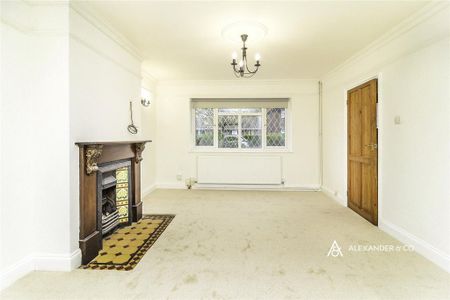 3 bedroom semi-detached house to rent - Photo 2