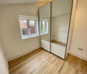 3 Bed Terraced House, Stockwood Crescent, LU1 - Photo 5