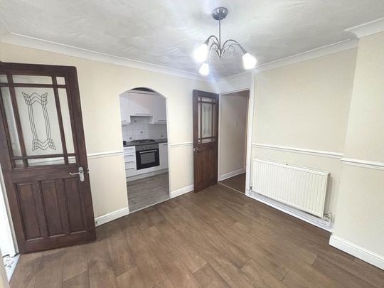 3 bedroom townhouse to rent - Photo 1