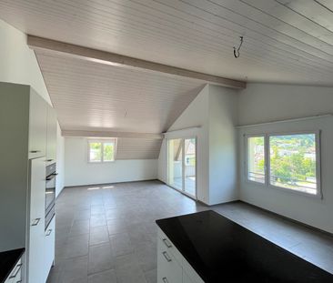 Grosszügige 3,5-Zimmer-Dachwohnung mit Balkon an erhöhter Lage - Foto 1