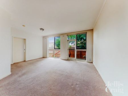 3 Bed, 2 Bath - Photo 4