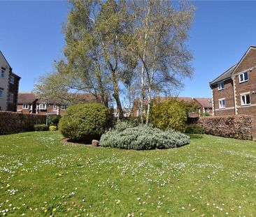 Trinity Road, Taunton, TA1 - Photo 1