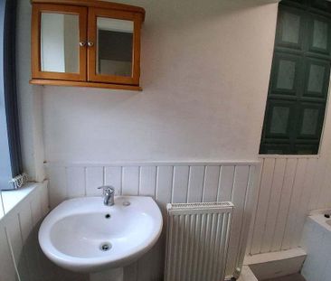 2 bedroom terraced house to rent - Photo 6