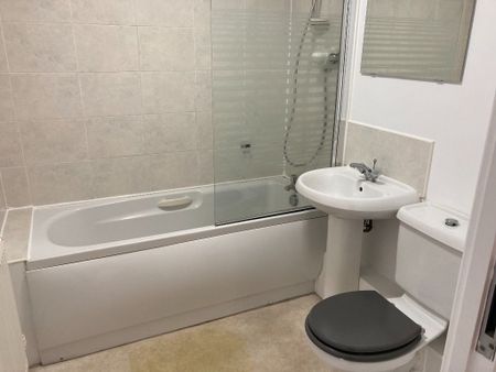 1 bedroom flat to rent - Photo 4