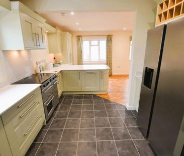 3 bedroom detached house to rent - Photo 6