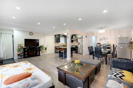 For Lease - 51 Glebe Crescent, Brampton, Ontario - Photo 5