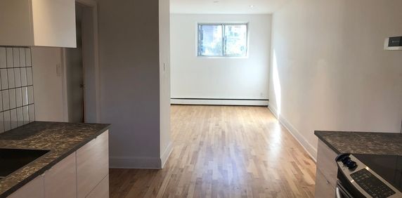 Studio Chauffé à Louer Incluant 5 électr - Photo 2