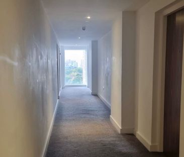 2 Bed Flat, Wilburn Basin, M5 - Photo 3