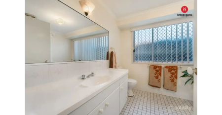 Stunning Family Home in Prestigious Chase Estate - Perfect Blend of Space, Style & Convenience - Photo 3