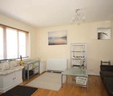 Coniston Way, Egham - Photo 5