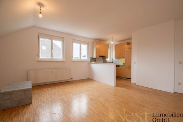 Gepflegte 3-Zimmer-Wohnung inkl. Einbauküche, Terrasse und Garage in Traun zu vermieten! - Photo 1