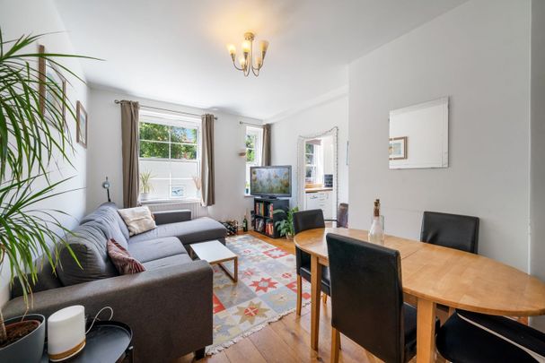 3 Bed Flat, Vauban Estate, SE16 - Photo 1