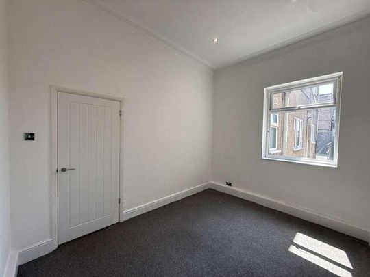 Wellington Street, Grimsby, DN32 - Photo 1