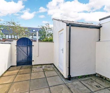 2 bedroom terraced house to rent - Photo 2