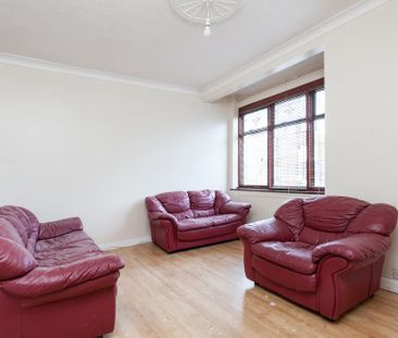 4 bedroom house to rent - Photo 1