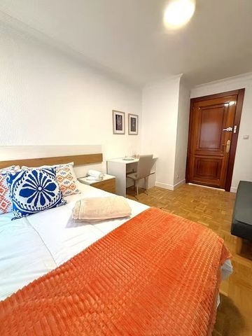 Avenida de Fuenlabrada, Leganés, Community of Madrid 28912 - Photo 3