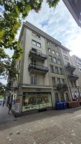 FRIBOURG - RUE DE ROMONT 20 - 4EME ETAGE - BUREAU/CABINET 3 PIECES - Photo 3