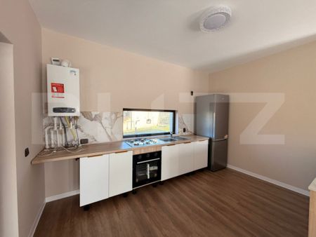 Casa 5 camere, prima inchiriere, zona Hipodrom Parc Romanesc - Fotografie 2