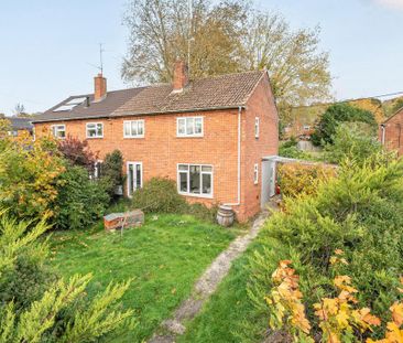 3 bedroom semi-detached house to rent - Photo 2