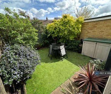 2 bedroom terraced house to rent - Photo 4