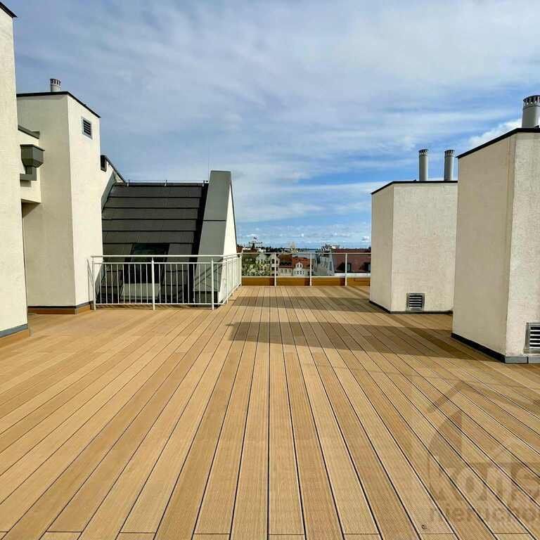 Stare Miasto, 2 pokoje + winda i miejsce postojowe - Photo 1