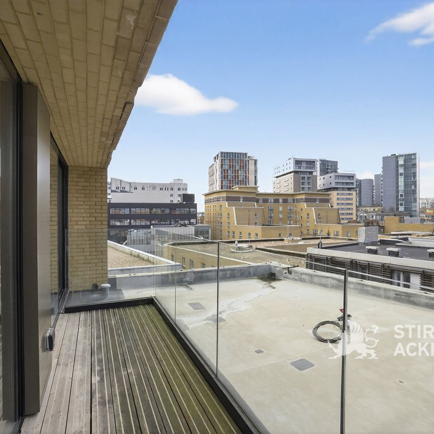 Plumbers Row, Aldgate, London, E1 1AG - Photo 1