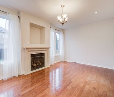 For Lease - 123 Oakborough Drive, Markham, Ontario - Photo 2