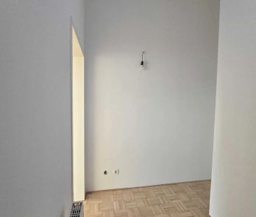 Moderne, sehr helle Dachgeschosswohnung mit hofseitiger Terrasse - ... - Photo 2