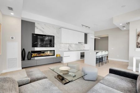 1 Yorkville Avenue #5405 - Photo 3