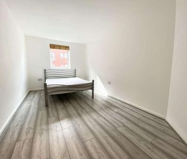 Elmira Way, Salford, M5 - Photo 3