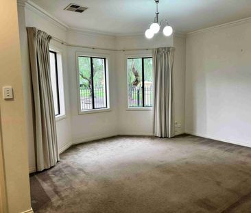 Beautifully Updated 3-Bedroom Home | Easy-Care Glenside Living - Photo 3