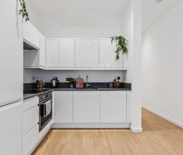 Studio to rent - Photo 2