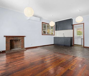 Four Bed, One Bath Hamilton Hill Home! - Photo 3